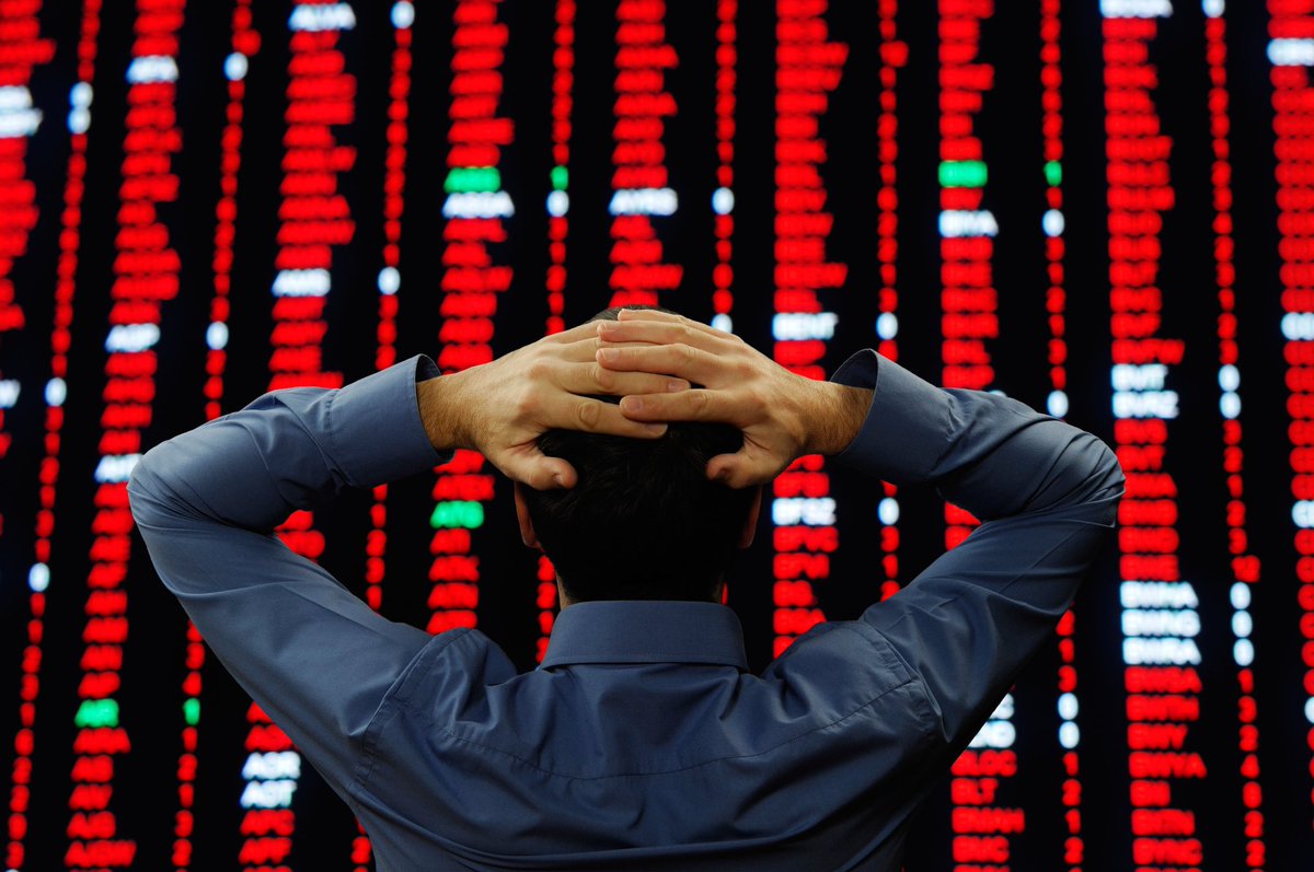 Büyük teknoloji şirketlerinin 24 saatlik borsa değişimi:

NVIDIA: -%11
Alphabet/Google: -%11
Apple: -%10
Meta: -%10
Tesla: -%10
Amazon: -%10
Microsoft: -%9