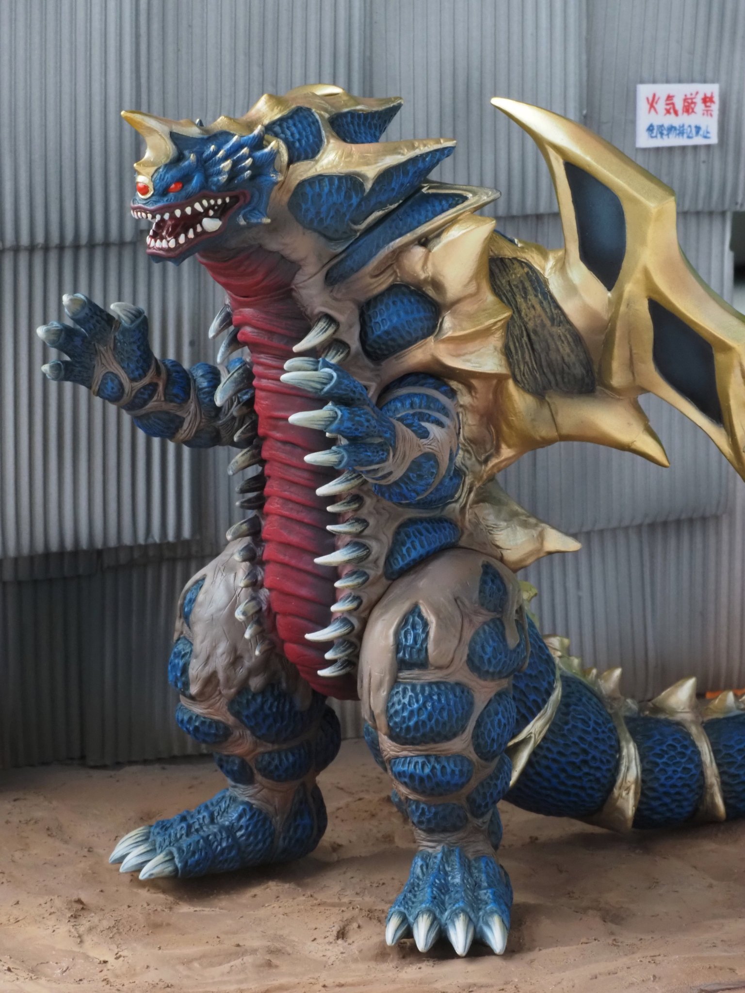 受注製作品】リペイント品 レギオン キングオブモンス 怪獣