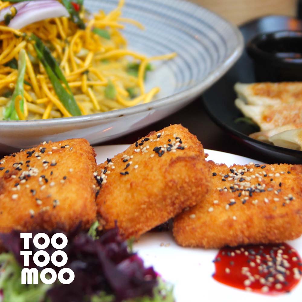 Vegan crispy miso tofu with toasted sesame seeds and spicy red miso sauce. Mmmm yummy and 25% off tonight along with all of our sharable Small Plates when you dine in. Join us in Islington, Crouch End or Whetstone we open at 5pm.