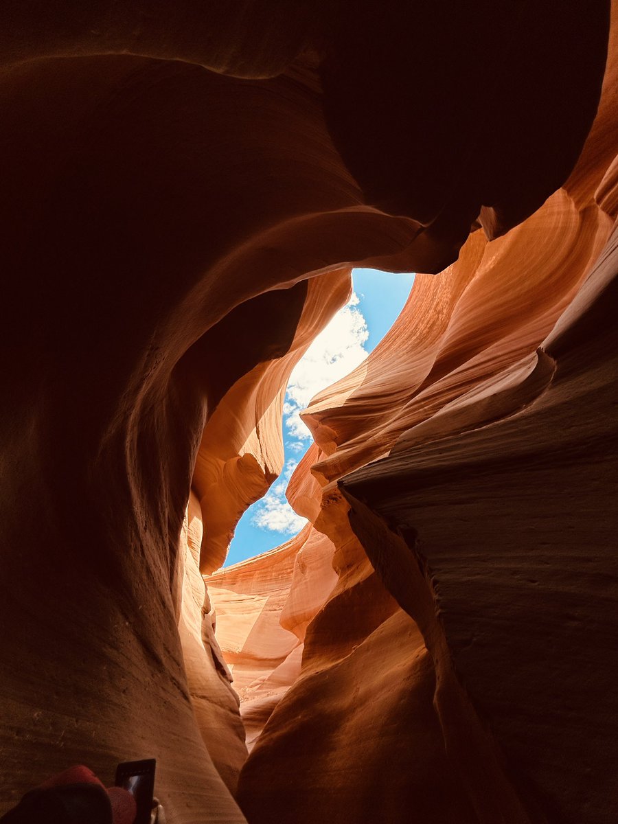 blacksugar_TW's tweet photo. #羚羊谷 #antelopecanyon https://t.co/YS0q7Q7g5U