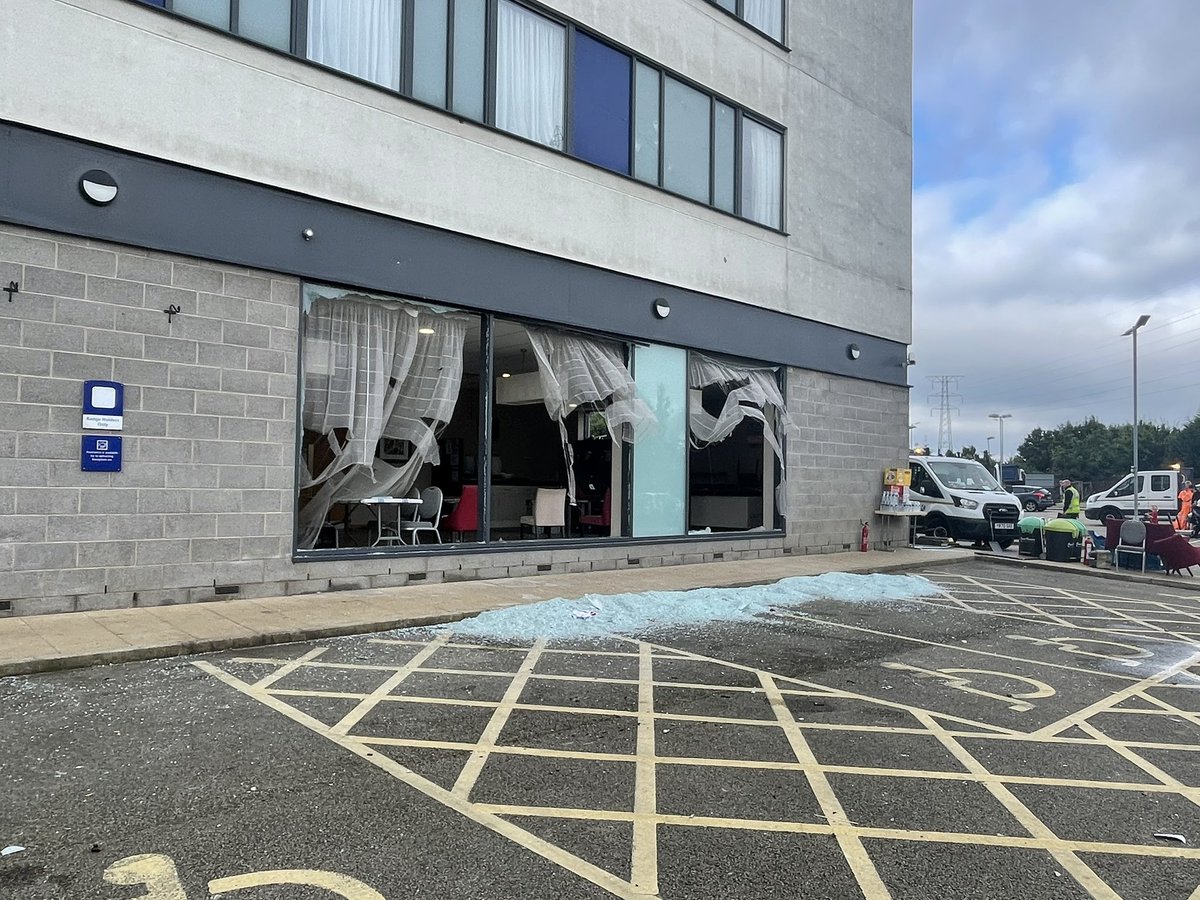 Danielle Andrews tweet media