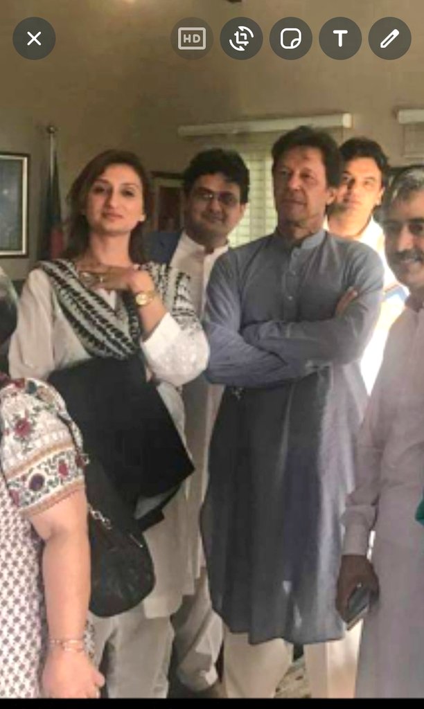 MalBokhari's tweet photo. ساری خوشیاں ملا کر دیکھی ہیں
تیرے جانے کا غم زیادہ ہے

#ناحق_قید_کا_ایک_سال
#ImranKhanPTI
#ReleaseImranKhan https://t.co/W5jcfzVAxn