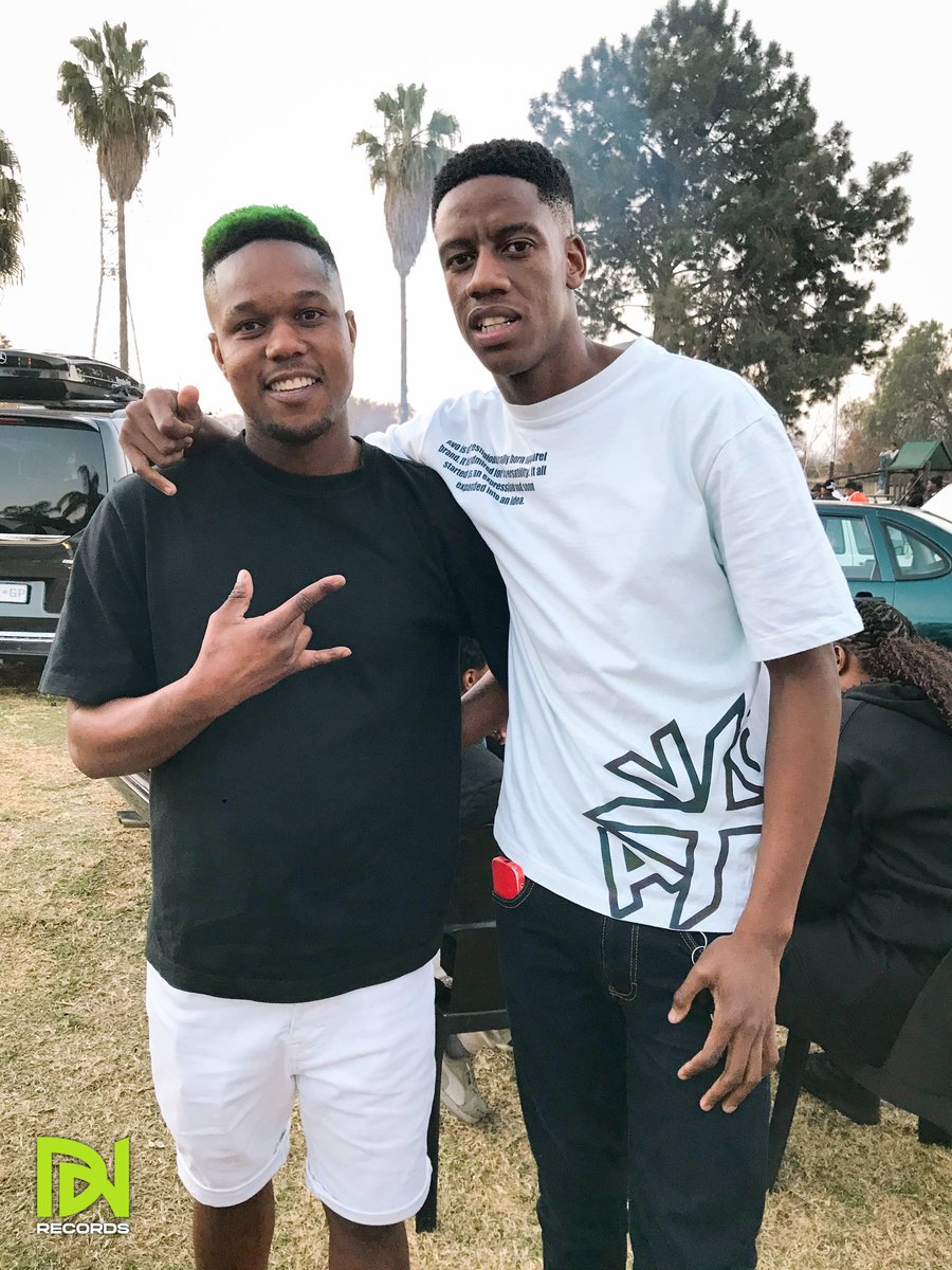 djgizo's tweet photo. Saturday Recap with the fam. 😎

Feat.
@danukes_records @tebogogmashego @Cnalo_somdaka @sje_konka

#music #fypシ #amapiano #trending #danukesrecords https://t.co/AGzgN6XihC
