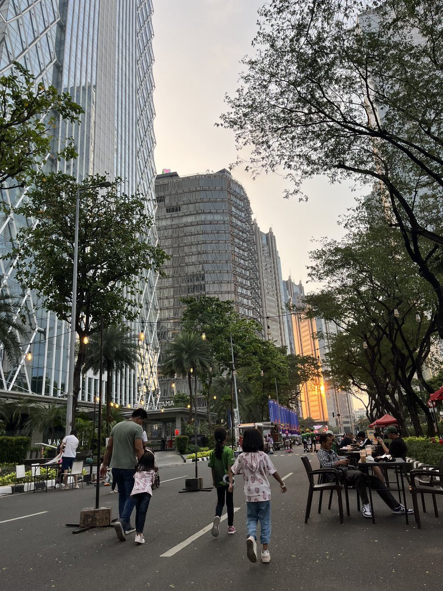 maciatio's tweet image. Jakarta~
Mutualan help rt, thanks