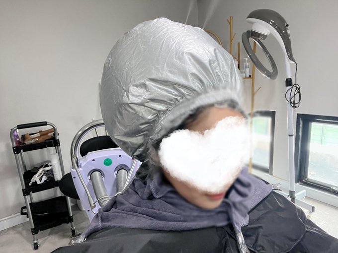 トンローのプライベート美容室「Cuu's Bit.」でトリートメントエステを受けました！シャンプーでは落とせない毛穴の汚れを除去し、髪と頭皮を綺麗にしてから施術。髪がサラサラになって大満足✨  プロモ価格でトリートメントエステが4300バーツ、初回限定で「クーオリジナルケアセット」プレゼントも🎁<a href="/tag/%E3%82%A2%E3%83%95%E3%82%BF%E3%83%8C%E3%83%BC%E3%83%B3%E3%83%86%E3%82%A3%E3%83%BC"class="tags"><span>#アフタヌーンティー</span></a><a href="/tag/%E3%83%90%E3%83%B3%E3%82%B3%E3%82%AF"class="tags"><span>#バンコク</span></a><a href="/tag/intercontinentalbangkok"class="tags"><span>#intercontinentalbangkok</span></a>