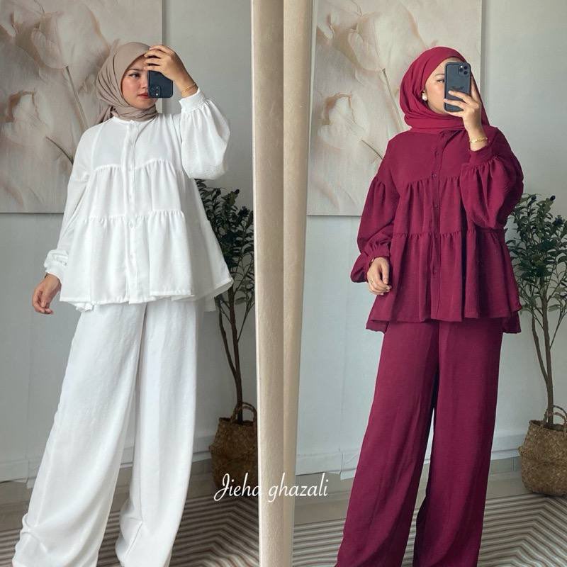 Patutlah perempuan suka beli baju baru setiap bulan🙄

Aku tengok harga baju cantik macam ni tak sampai RM50 pun —