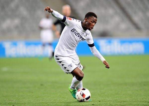 IamMastarmind's tweet photo. URGENT! 🚨

 I'm searching for Phakamani Mahlambi! If anyone has information on his whereabouts, please DM me. I want to help him get his career back on track. Let's make a difference! #FindPhakamani #HelpingHand #FootballCommunity https://t.co/w5hzEijRzm