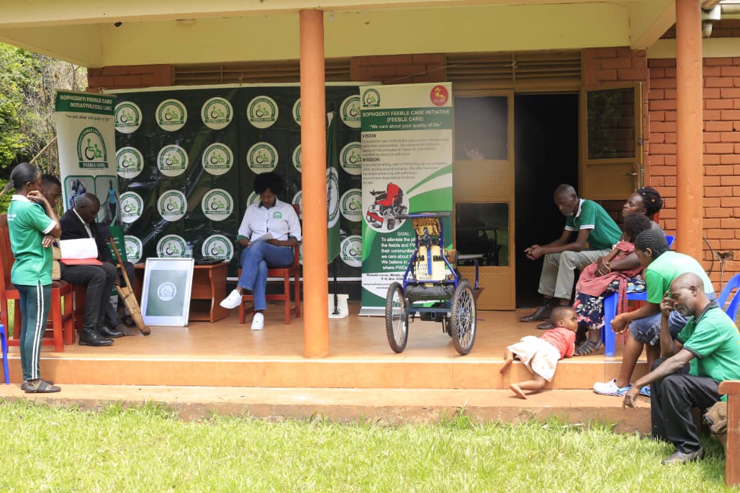 Feeble_Care_Ug's tweet image. A wheelchair reduces the load on family &amp;amp; gives independence.This mother was relieved from carrying her 10 yr old all the time since we donated a wheelchair at Feeble Care offices in Bulindi, Hoima Dst
#AdvocacyForInclusion
#GiftofMobility 
#LeaveNoOneBehind