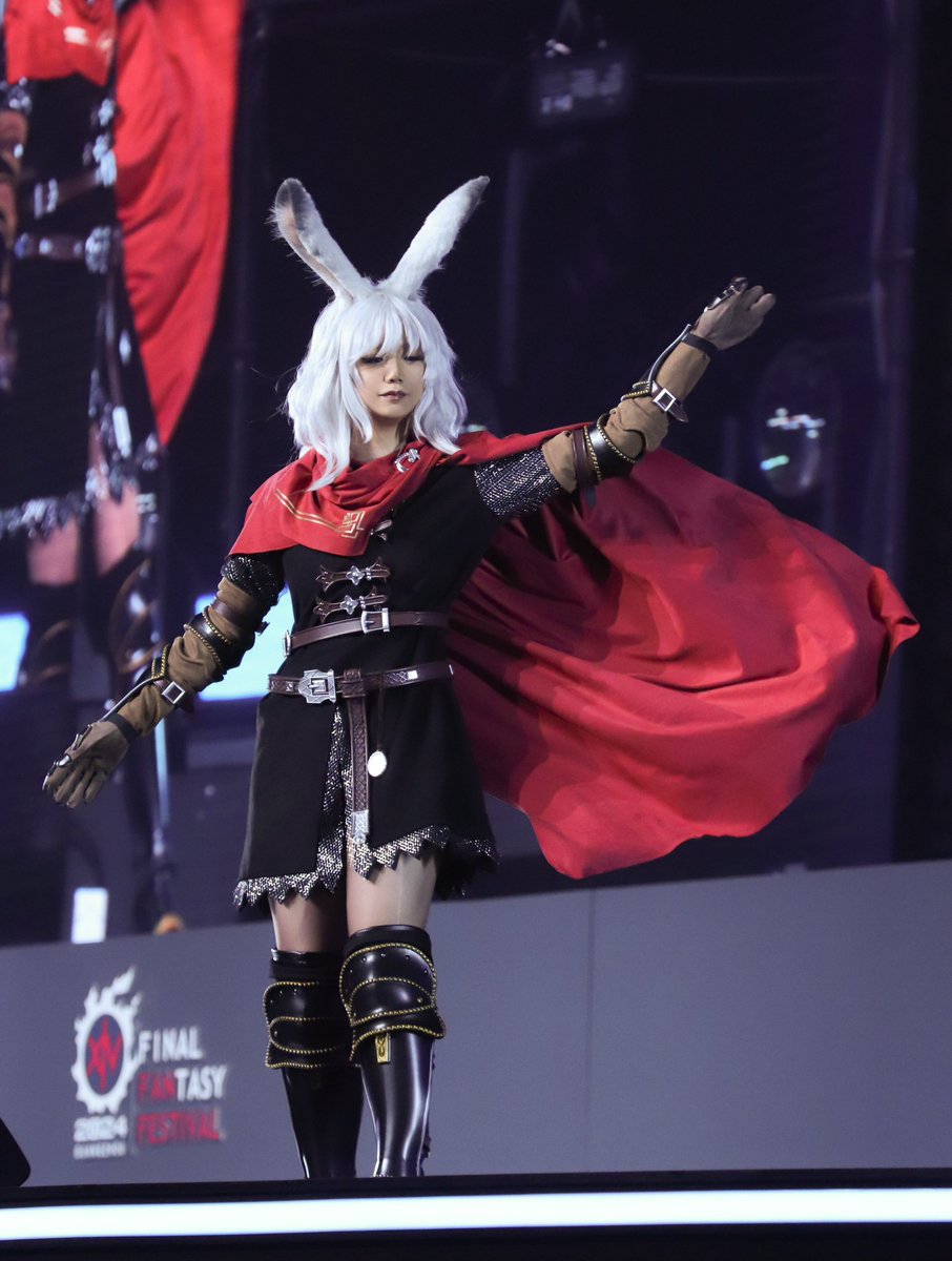 ff14 中国限定ファンフェス ピンバッジ エメトセルク GUNNGbiagAA7ojE.jpg
