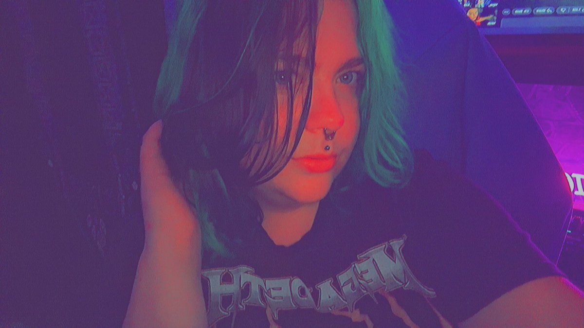 OGHaylo's tweet photo. “You can't stand when I'm holding the gun
But baby, you drew first blood
The way you cursed us and then you had the nerve to call it love” 

(Look who’s cryin now ~Jessie Murph) https://t.co/fcPNuo8xo8