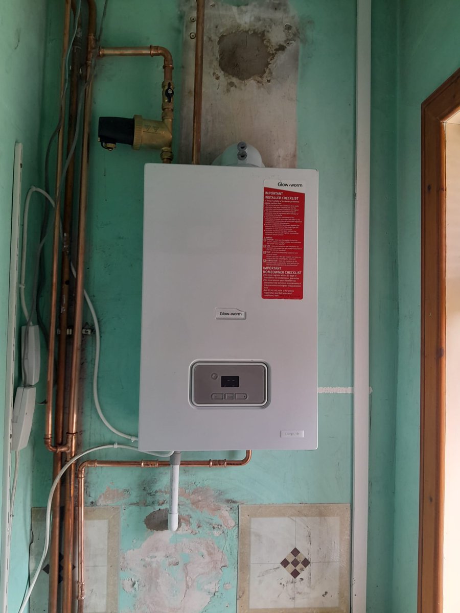 Last week we replaced a broken Heat Only boiler in Windygates for  a couple with serious health issues who could not afford a replacement of a condemned boiler. This was all done free of charge for them who were very thankful for our help. More great work in the local community.