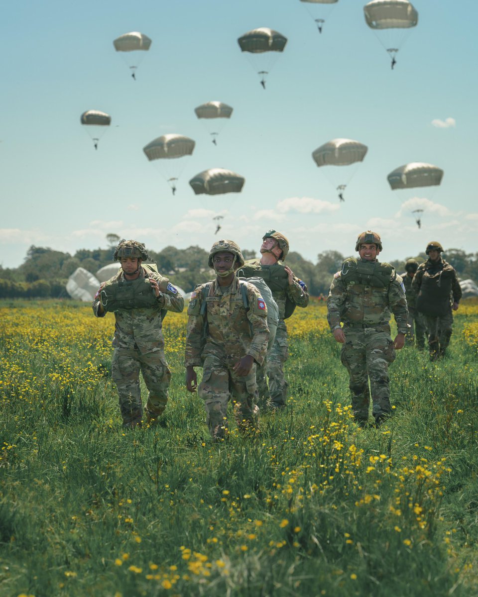 Happy 107th Birthday to The Herd 🪽

Constituted in 1917 and deployed to France in 1918, the 173rd Airborne Brigade’s 🪂 history includes WWII European campaigns and actions in the Pacific. Reactivated in 1963, they earned the #SkySoldiers
📸 by Sgt. Jose Lora 

#StrongerTogether