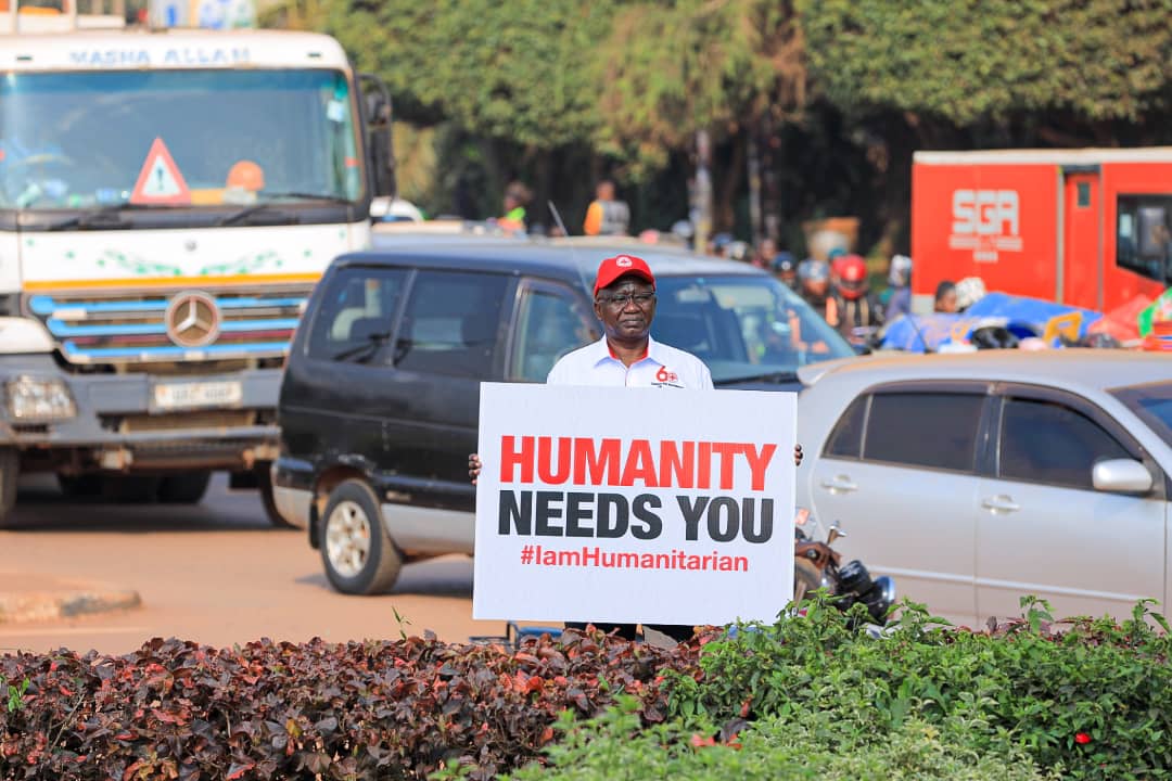 UgandaRedCross's tweet photo. Our Secretary General @robert_kwesiga joined the road activations this morning and addressed the Public through a media interview held at Jinja road round about. 

The call to action for every Ugandan to join our cause is on.

Be part of us and touch more lives.
#HumanityNeedsYou 
#URCSAT60 
#SavingLives