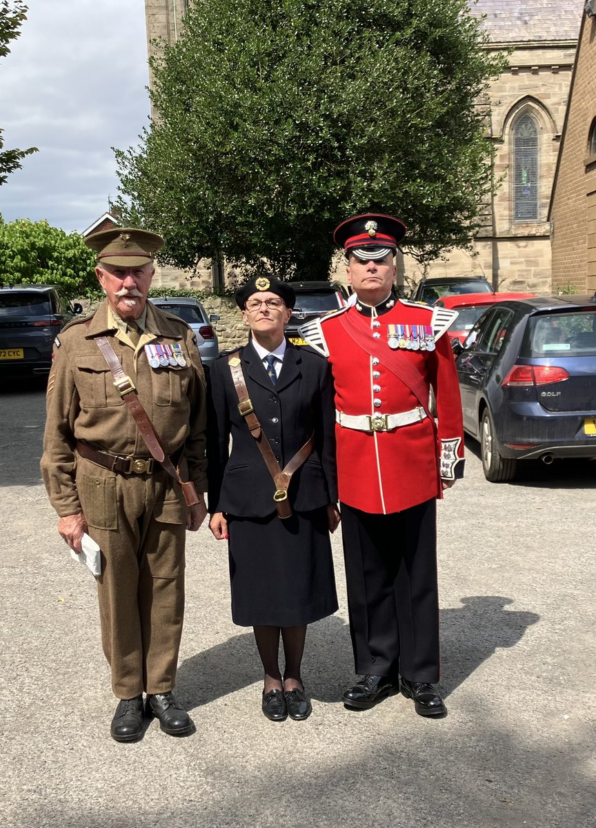 trudydavies1964's tweet photo. #Hereford for a @SSAFA the Armed Forces charity concert &amp; Service of Remembrance.
We will remember them 🌺
St Martin's Church, Hereford
#RBLWS #RBL @PoppyLegion 
#StandardBearer https://t.co/9aINO9yIFz