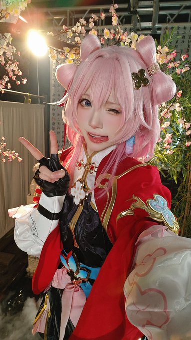 Twitterのコスプレ画像2