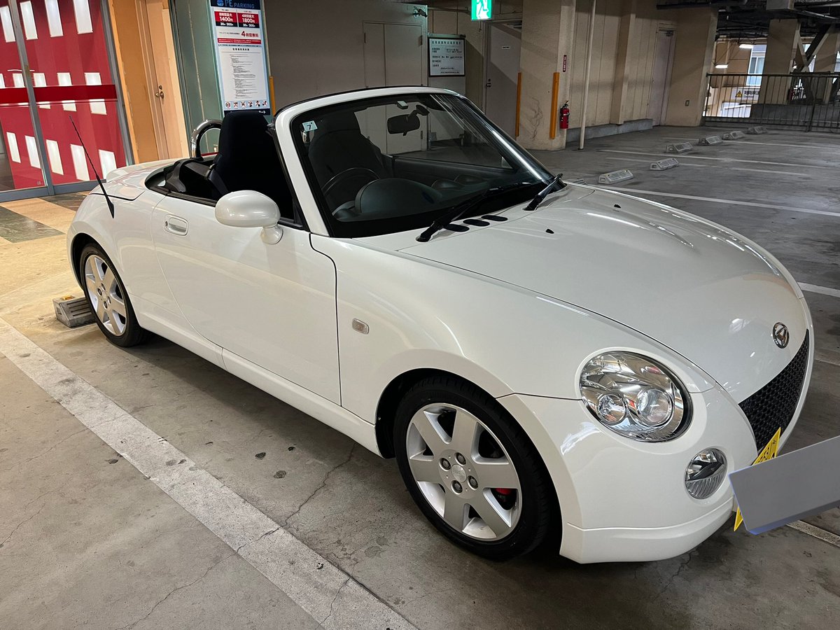 maihama_ddr's tweet image. 【✨️納車報告✨️】
初代コペン生えてきましたーーー!!!
ずっと乗りたかった憧れのコペンを買いました✌️
オープンカーカッコよすぎる😭😭😭
前のKei worksに引き続きMT車です。
走行距離も3万キロなのでこれからもまだまだ乗れる予定✨✨✨
明後日からの愛知帰省もコペンで行きます!…