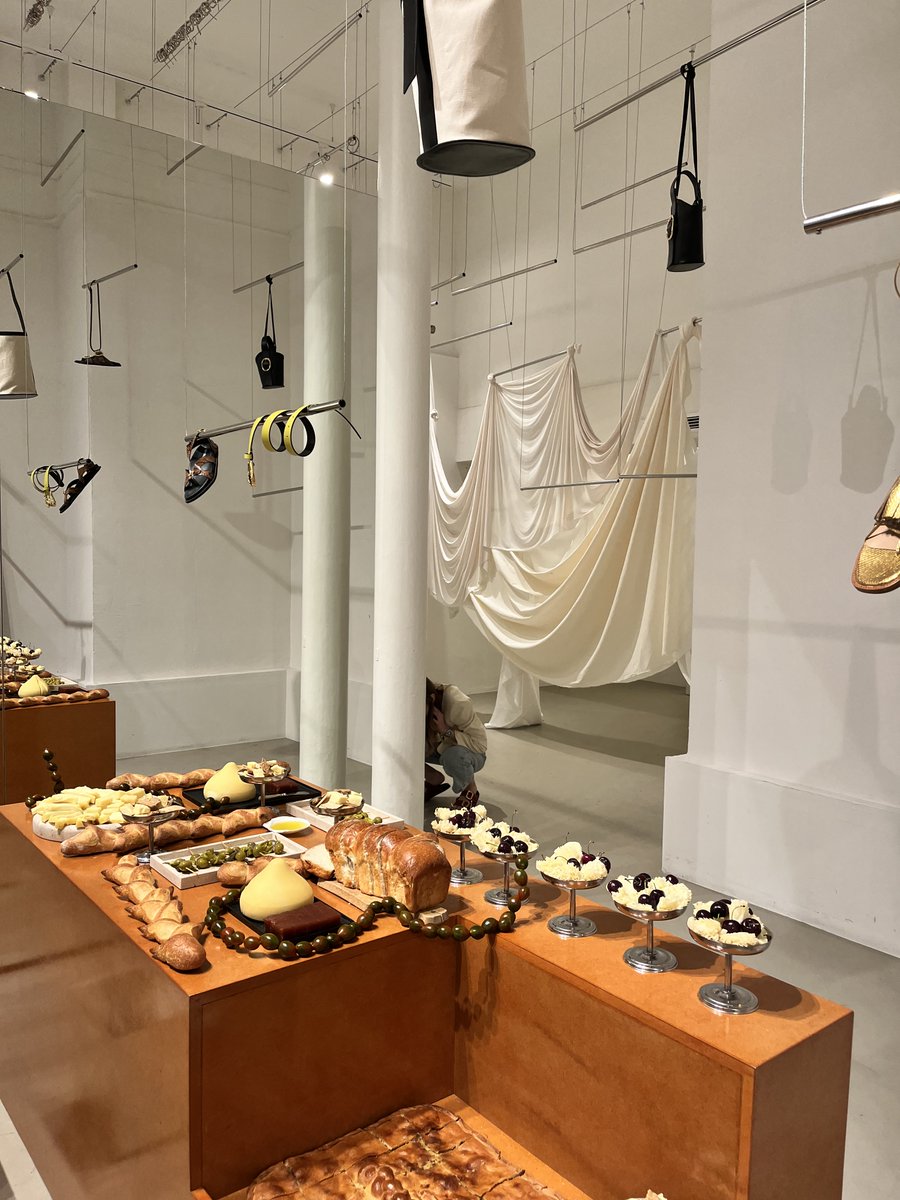 ✨🌱Durant els dies 7 i 8 de juny, Casa Rius va acollir el primer pop up a Barcelona de Jimenas. La marca madrilenya presentava per primer cop la seva col·lecció de primavera-estiu 2024 a la ciutat comtal de la mà de l’agència À point.