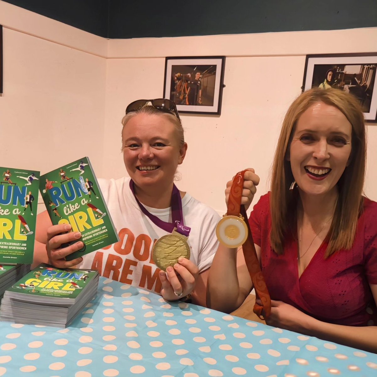 BforButterflyBooks tweet media