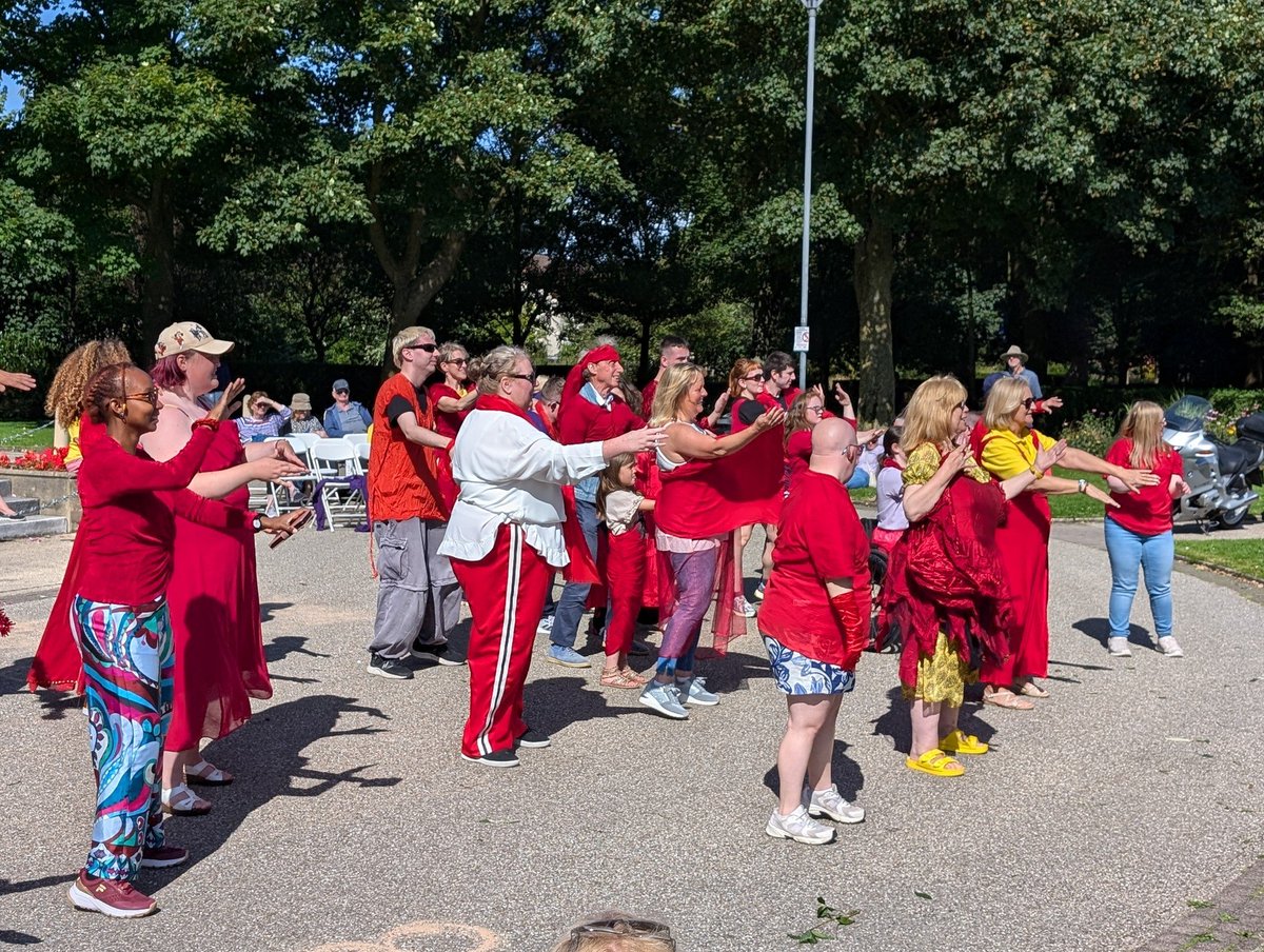 Healthier Fleetwood (@healthierfltwd) on Twitter photo Fantastic time at #fleetwoodmoves on Saturday!
Huge thanks to Helen & George <a href="/lpmdancetheatre/">LPMDanceTheatre</a>, all the amazing performers & the wonderful volunteers supported by #UKSPF & <a href="/wyrecouncil/">Wyre Council</a>.
We hope it will become an annual event & look forward to being involved again in the future. Fantastic time at #fleetwoodmoves on Saturday!
Huge thanks to Helen & George <a href="/lpmdancetheatre/">LPMDanceTheatre</a>, all the amazing performers & the wonderful volunteers supported by #UKSPF & <a href="/wyrecouncil/">Wyre Council</a>.
We hope it will become an annual event & look forward to being involved again in the future.