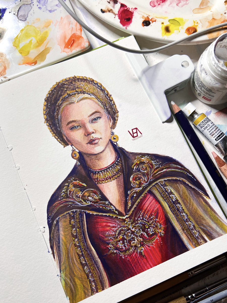 ❤️ GM FAM
I had to create a portrait sketch of Rhaenyra while watching the latest episode of #HouseOfTheDragon