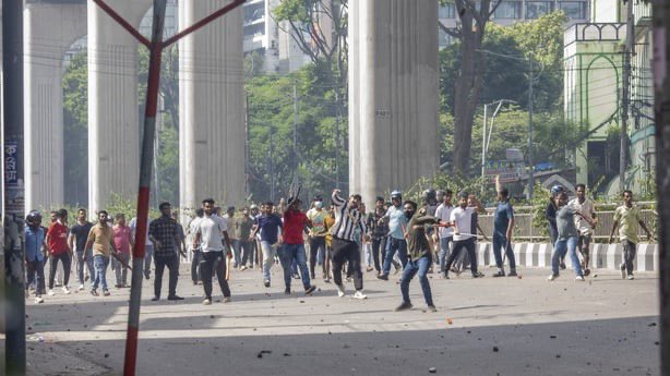 🚨🚨
Hail to resistance, people of #Bangladesh made history by their resilience/bravery against brutal tactics of <a href="/SheikhhasinaBD/">Sheikh Hasina</a> regime, sacrificed more than 300 precious lives but not bowed to fascists rule. #SheikhHasina strengthen economy, foreign reserves reached 48 billion
