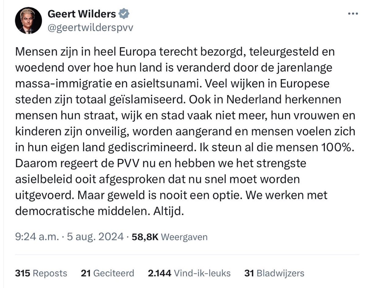 Jarenlange massa-immigratie bestaat niet! De instroom van asielzoekers neemt af.
Ons land is niet veranderd, het Nederland waar deze haatzaaier naar terug wil heeft nooit bestaan.
Het is uiterst kwalijk om te suggereren dat wijken waar veel moslims wonen een bedreiging zijn.