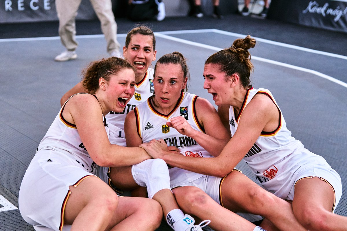Felix Steiner (@_felixsteiner) on Twitter photo Freunde, 12 Uhr Mittag und ein wenig aufgeregt. Wünsche den <a href="/DBB_Basketball/">Dt. Basketball Bund</a> 3X3 Damen heute so sehr die Medaille. Welche ist doch ganz egal. #3x3 #Paris2024 Freunde, 12 Uhr Mittag und ein wenig aufgeregt. Wünsche den <a href="/DBB_Basketball/">Dt. Basketball Bund</a> 3X3 Damen heute so sehr die Medaille. Welche ist doch ganz egal. #3x3 #Paris2024