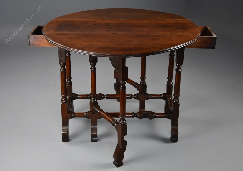antiques_atlas's tweet photo. Rare & small 18thc red walnut gateleg table https://t.co/ItTgr1mRB0
From LVS Decorative Arts @lvsdec
#countryhouseantiques #countryfurniture #antiqueoakfurniture #countrytable #antiquegatelegtable #Antiques https://t.co/ADUJ29n5Ag