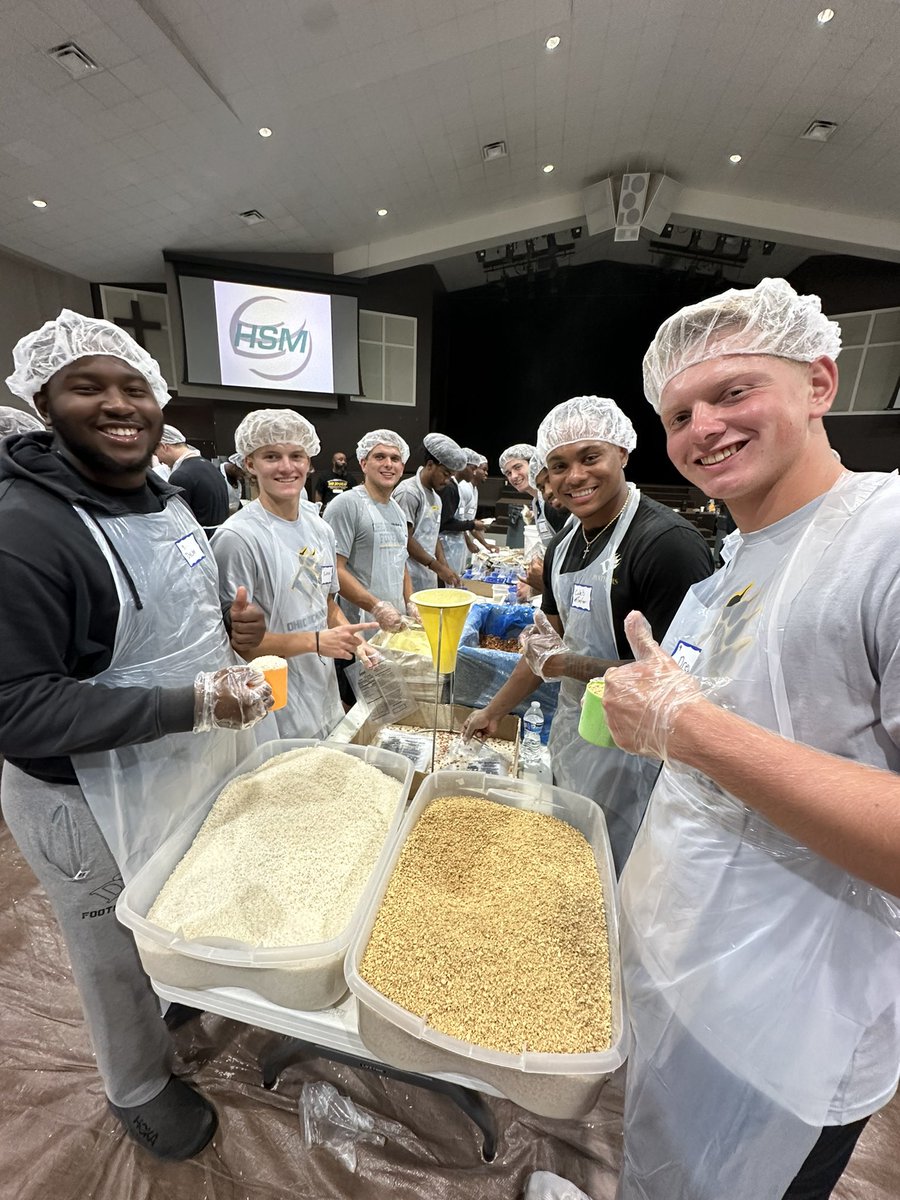 Ohio Dominican Football tweet media