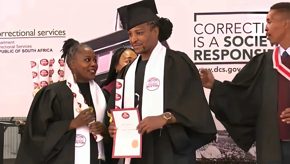 MDNnewss's tweet photo. Brickz, a convicted Kwaito singer, graduate from Boston City Campus with a qualification in Political Science. https://t.co/JX1hUPZUsJ