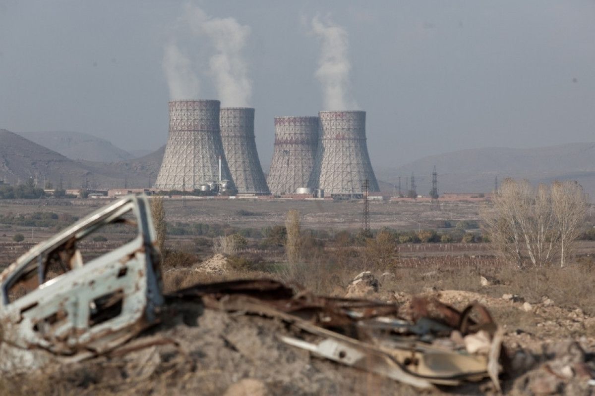 TurkishCentury's tweet photo. ☢️ #Armenia is working on its 48-year-old #Metsamor #nuclear power plant to try and extend its life to 2036, far beyond its reactor's safe design criteria. The old Soviet NPP lacks a secondary containment building and poses a significant risk of radiation leak to the region. 🇦🇲 https://t.co/17ZQWcKG4q