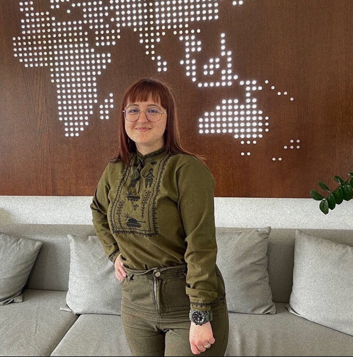 Ситуація така, що росіяни тисячами кидають скарги на <a href="/jana_skhidna/">🌹яна східна</a>. Її знов заблоковано. Можливо назавжди. 

Водночас наступ росіян на Покровськ триває. Будь ласка, допоможіть нашим хлопцям втриматися. Це все що в нас є. 

Підтримайте збір: send.monobank.ua/jar/75euQKGQKV