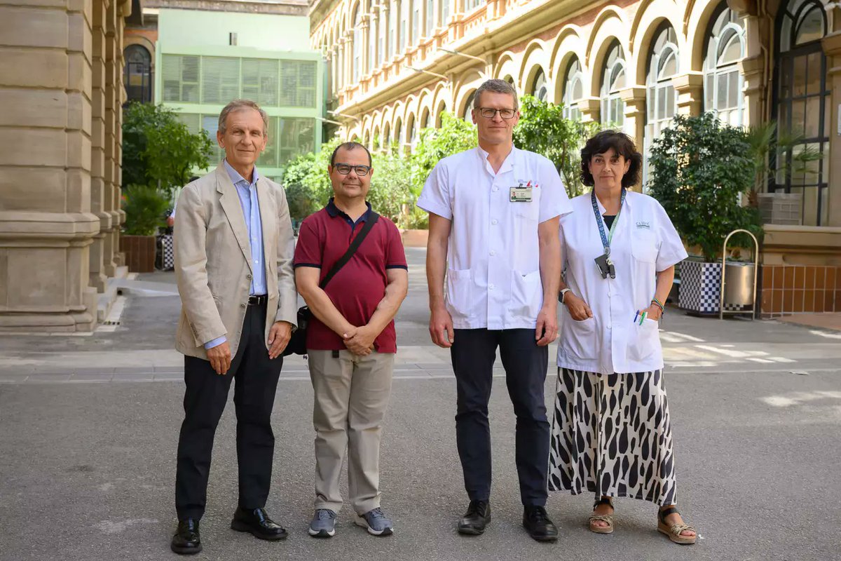 <a href="/AntonioAlcarazA/">Antonio Alcaraz</a> <a href="/FritzDiekmann/">Fritz Diekmann</a> <a href="/ONT_esp/">Organización Nacional de Trasplantes</a> 🏥 El #CLÍNIC, primer hospital de España en realizar un sexto trasplante de riñón a un paciente.

👨‍⚕️ 👩‍⚕️ Requiere un alto nivel de calificación en la técnica quirúrgica, ya que existe menos espacio para la colocación de los nuevos órganos.

➕ info 👉 i.mtr.cool/mkuxwzhyem