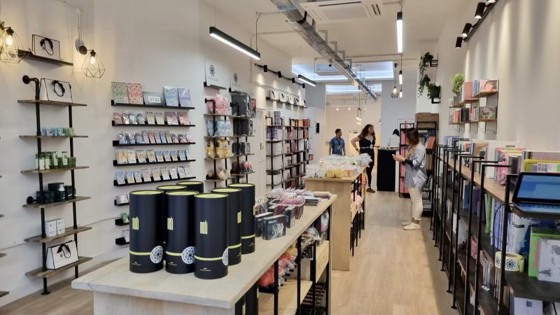 PSRefurbishment's tweet photo. Our shopfitting service can carry out a part of or a full retail showroom/shop fit out from receiving the design through the fit out to the handover of a completed project to the client. If you are considering a retail showroom/shop fit out project we would love to help #shopfit https://t.co/RroLIpP3LA