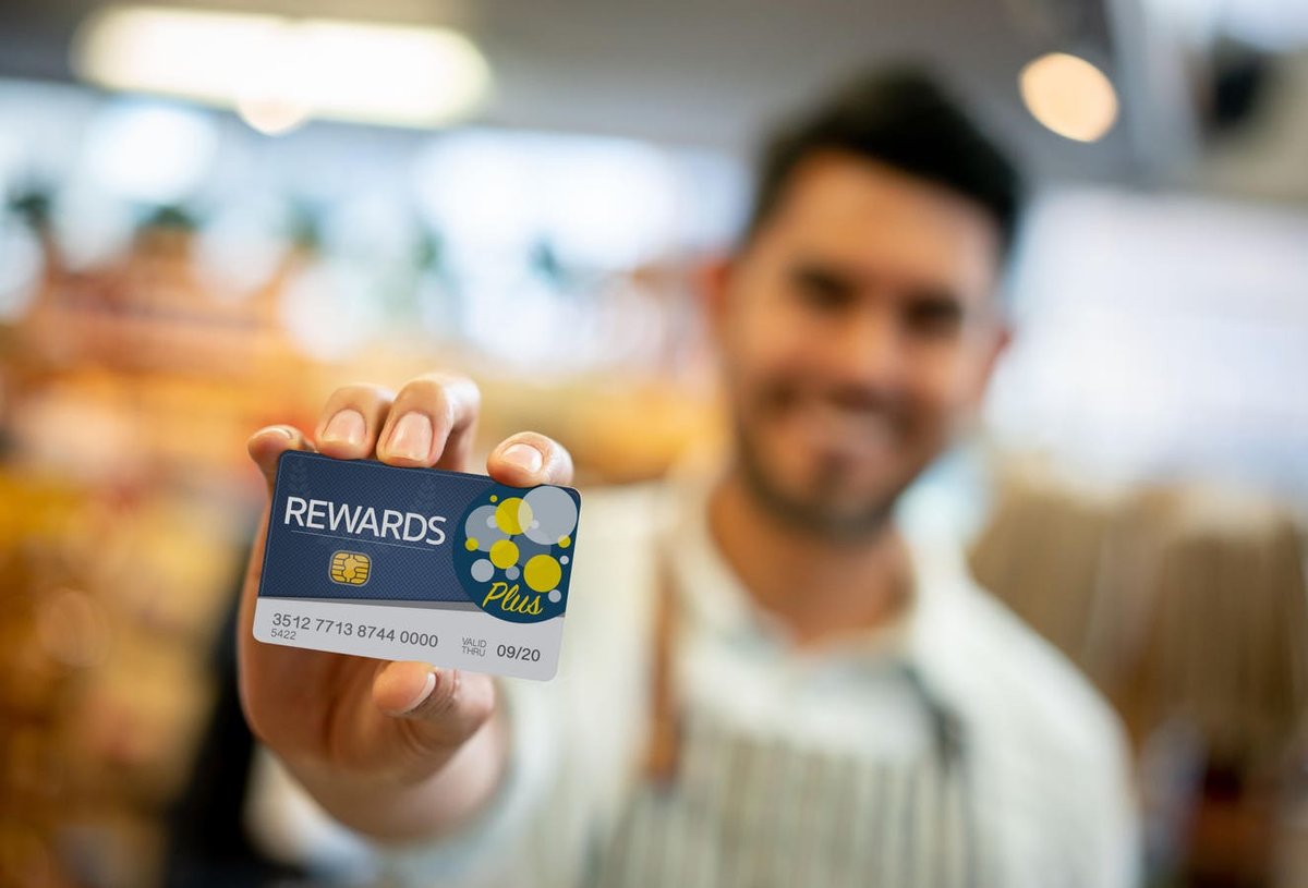 3 Ways To Build Brand Ambassadors Through Your Loyalty Program bit.ly/3Sli88m