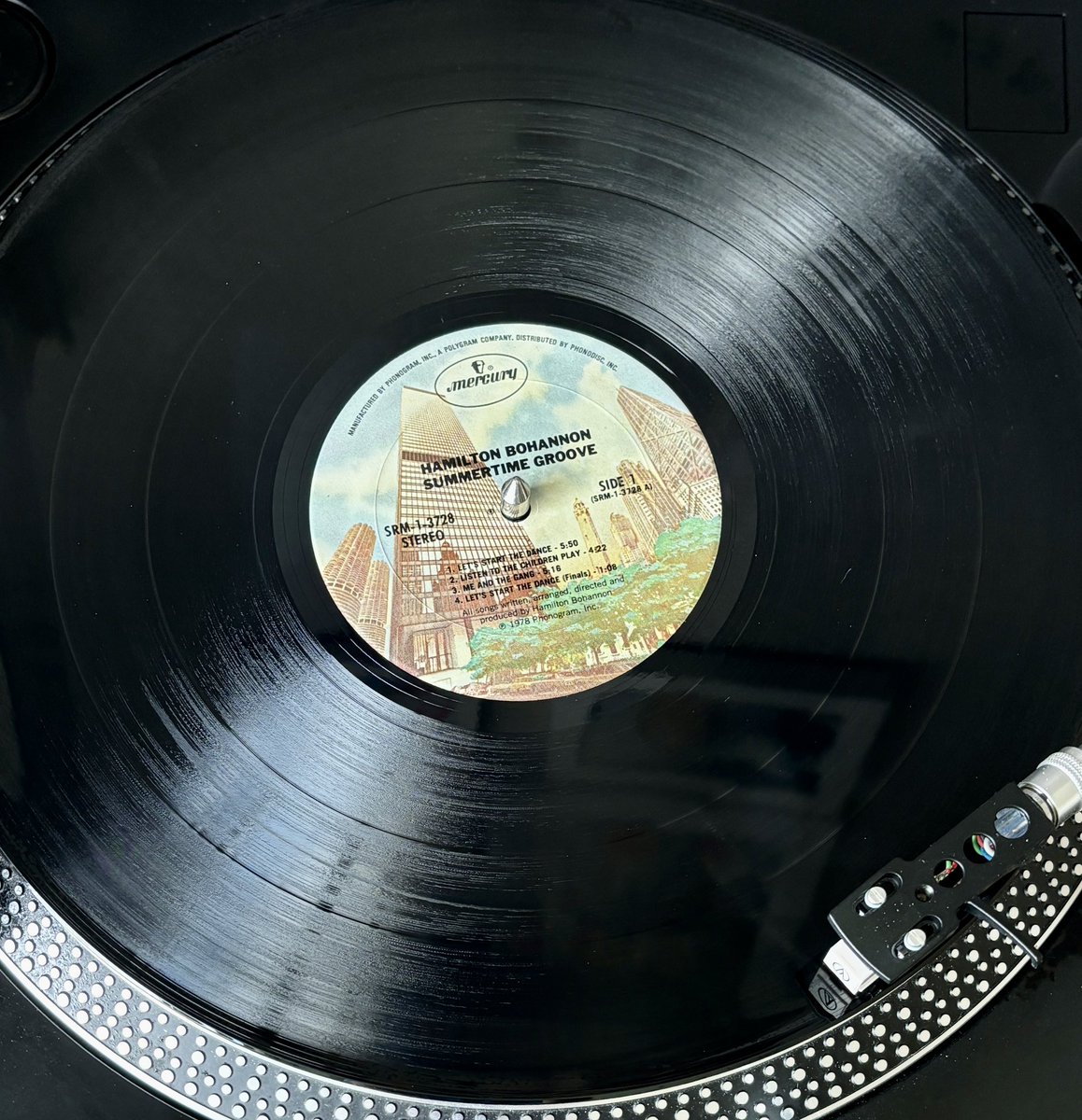 purplefunker's tweet photo. 🔥Bohannon • Summertime Groove🔥
1978 USA Pressing
Let’s Start The Dance
#NowPlaying #HamiltonBohannon
#Bohannon #CarolynCrawford #VinylAddict https://t.co/kJv2newY13