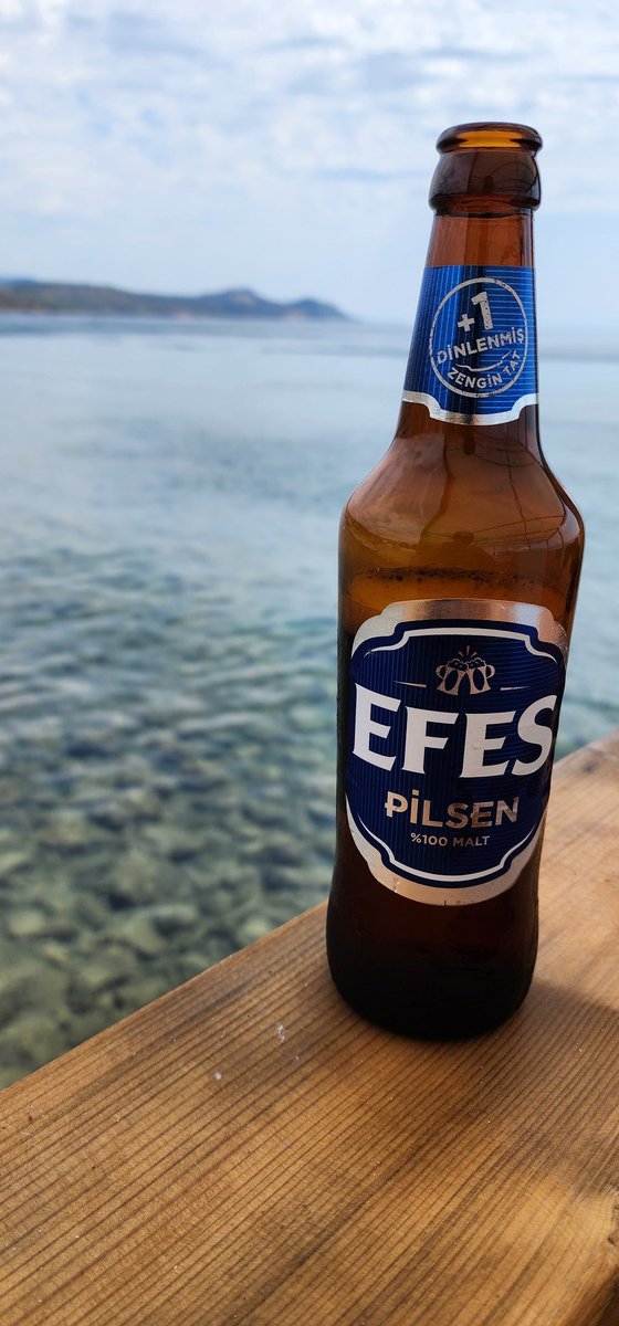 CARKCIBASITREND's tweet photo. Biraz tatil herkesin hakkı keyfimize bakalım bırakalım savaşsınlar 😬😬😬
#altın #bist100 #hisse #tavan #taban #usdtry https://t.co/HAjdFsXW69