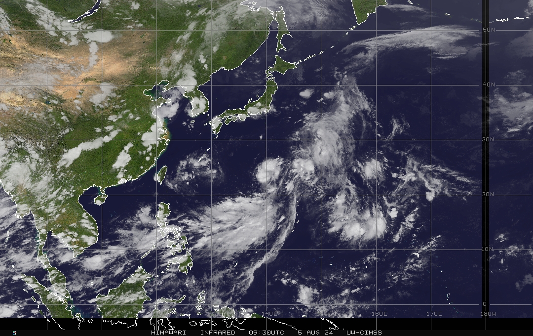 jnmet's tweet photo. Weak low near the southern #RyukyuIslands is unlikely to strengthen but will bring some rain to the area the next couple of days. Low near #IwoTo (#IwoJima) can strengthen some as it drifts northward. Even if it becomes a depression it should pass east of #Japan. https://t.co/MGdh5HBw4s