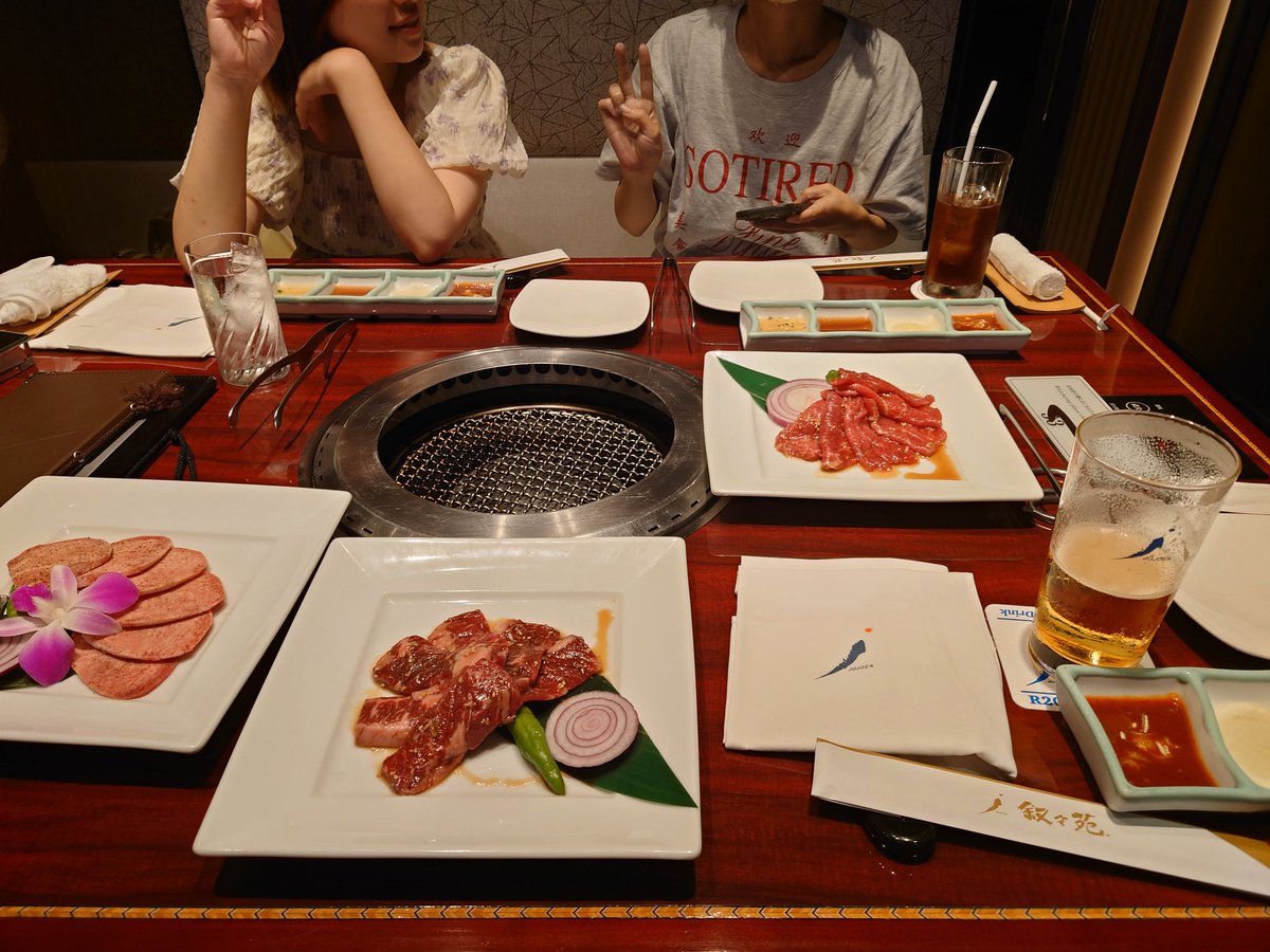 squareheadman's tweet photo. 今日は上の娘の誕生日で外食に
なんと！案内された卓番が娘の歳とビンゴ!!
ええ歳にしろよ〜 https://t.co/3aPOwBm6Dy