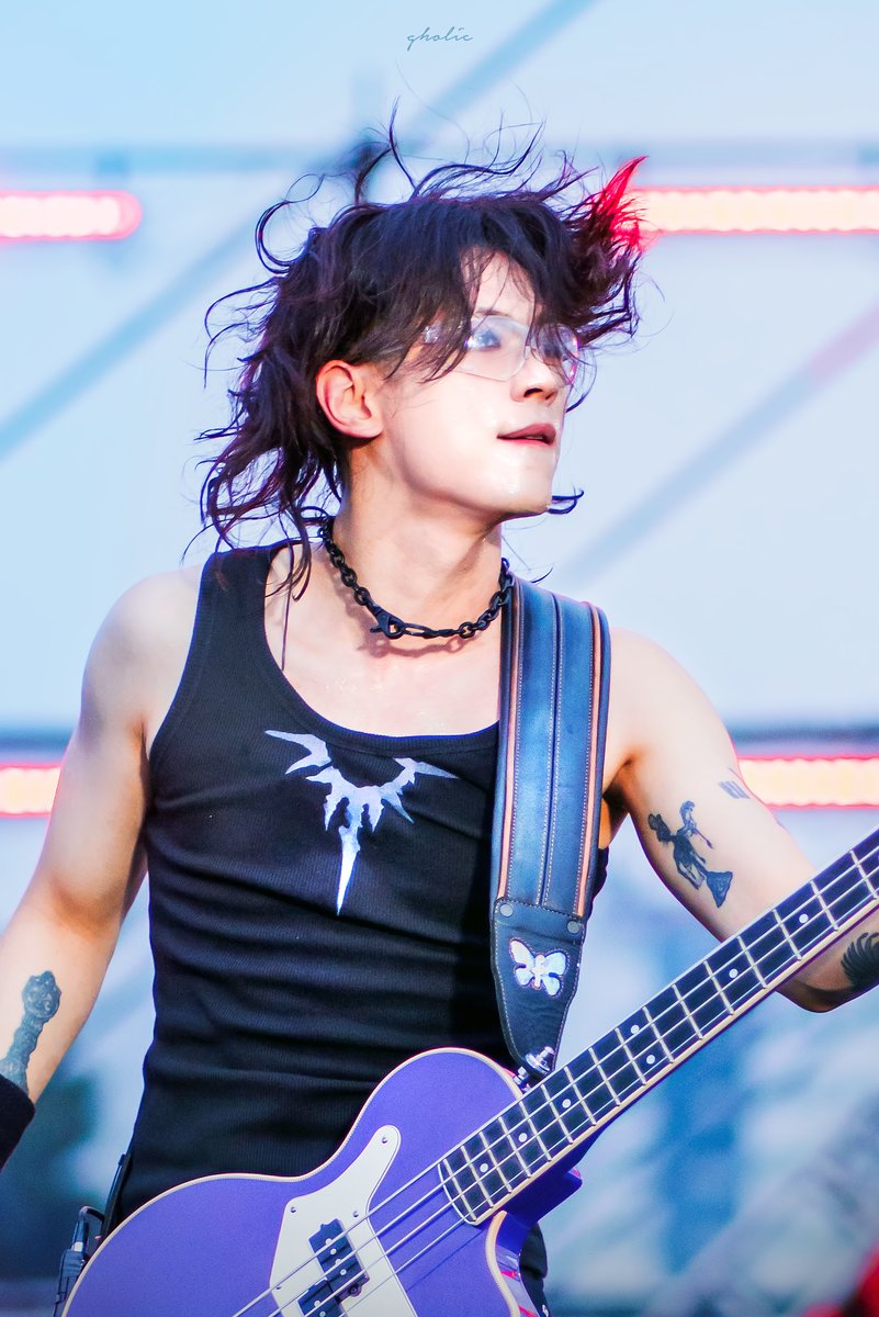 GUITARHOLICxxx's tweet image. ✨

싸이언 Cyan  #크랙샷 #crackshot
보령머드축제 머드락페스타   
240802 @엑스포광장