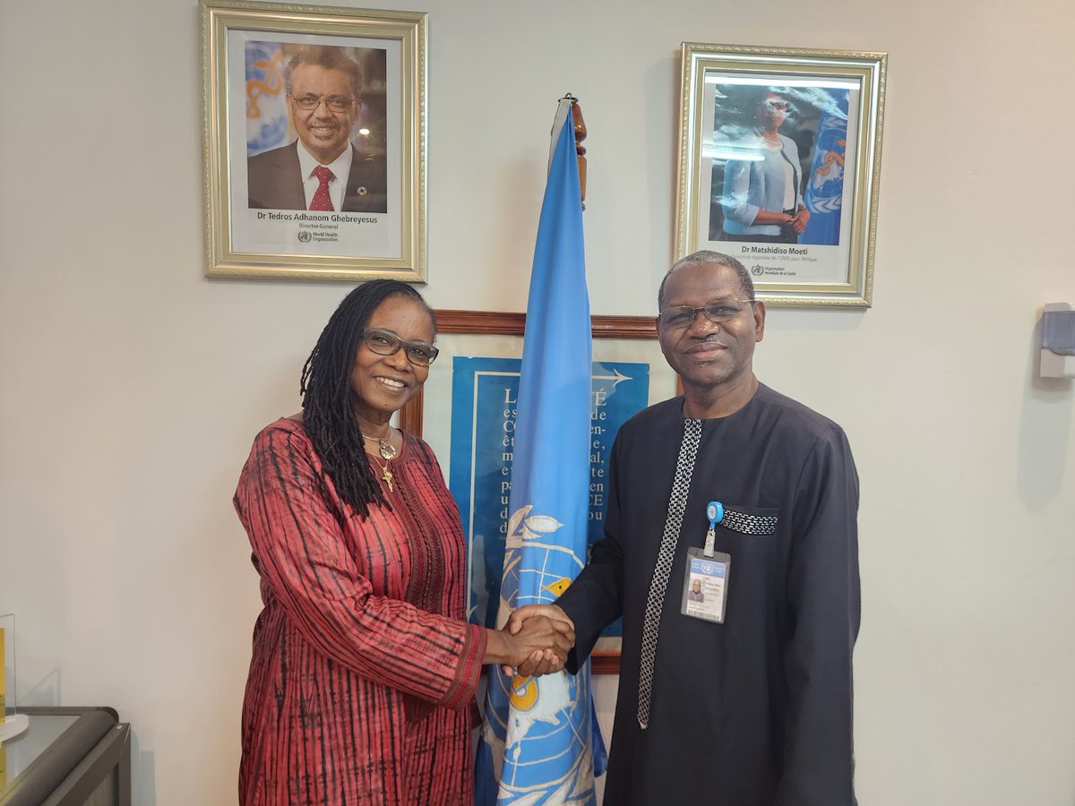 OMSTogo's tweet photo. Le Dr Diallo Amadou Baïlo, Représentant par intérim de l’OMS au #Togo et Mme Domingo Edwige Adekambi, nouvelle Représentante de l’UNPFA au Togo ont échangé sur la nécessité d’améliorer l’offre de soins en santé maternelle, néonatale et digitale.
@UNFPA_TOGO 
@MSPS_Togo https://t.co/X8hAtR69z7