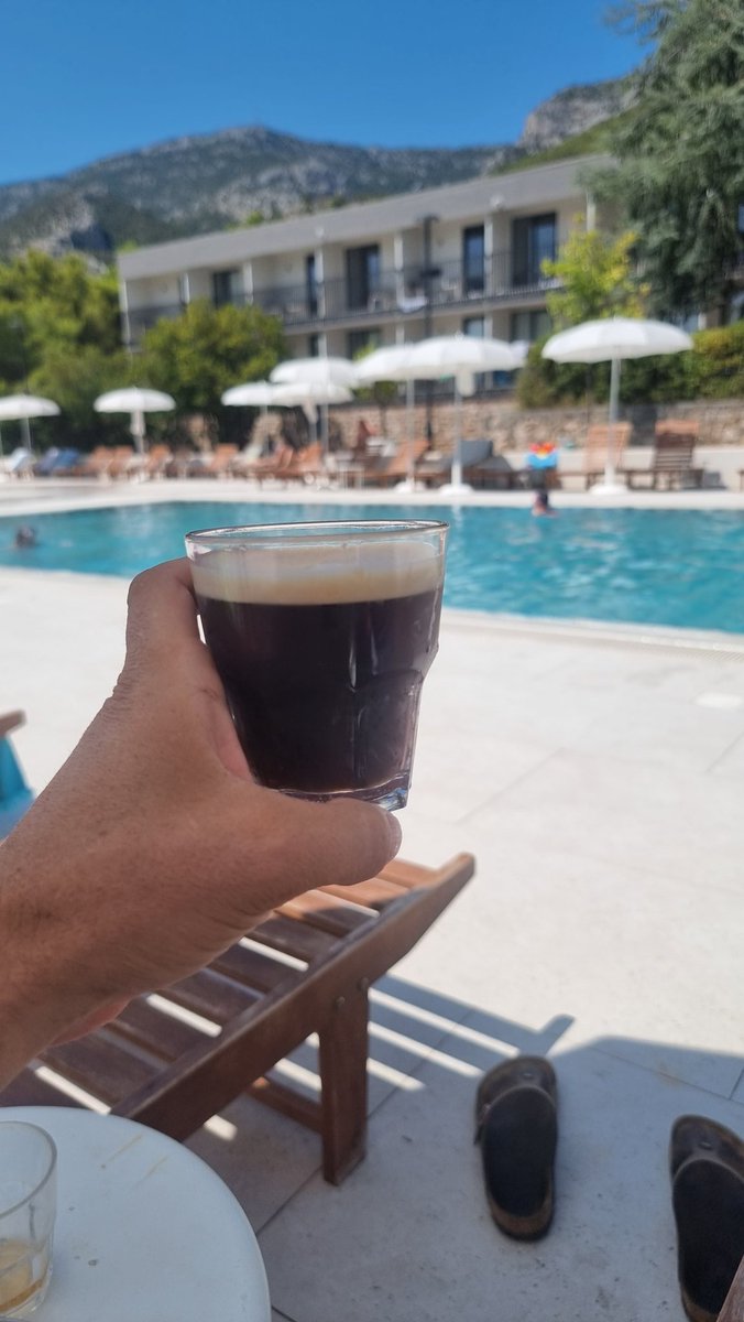 bre_jew's tweet image. GM @XEnergyWeb fam
Enjoy life when the world/crypto is falling apart and you can't change anything. 

Keep stacking $EWT via WorkerNodes. The time will come eventually .

#Brač 🇭🇷