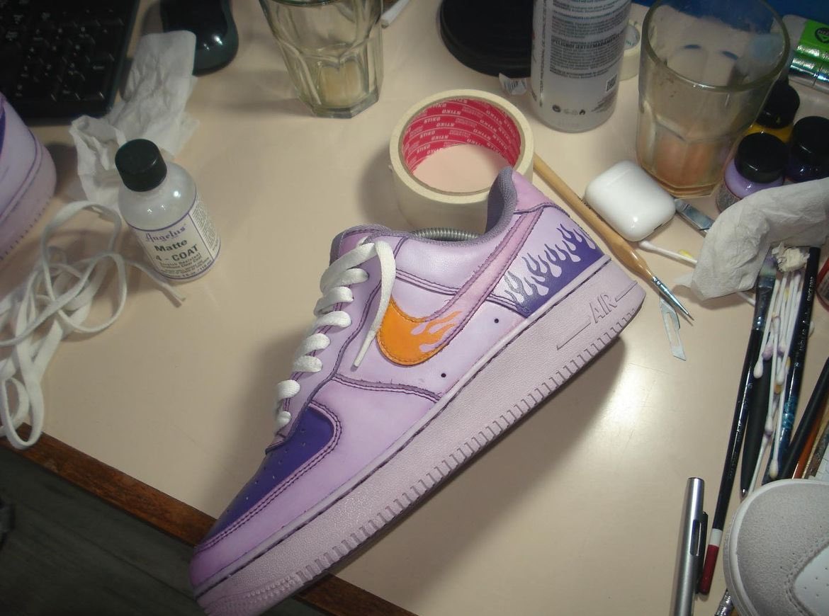 joacoaranda_'s tweet photo. @eladiocarry_on Soy de argentina 🇦🇷 pero me encanta el custom de zapatillas e hice estos pares y mas. https://t.co/cqtbnmOaD5