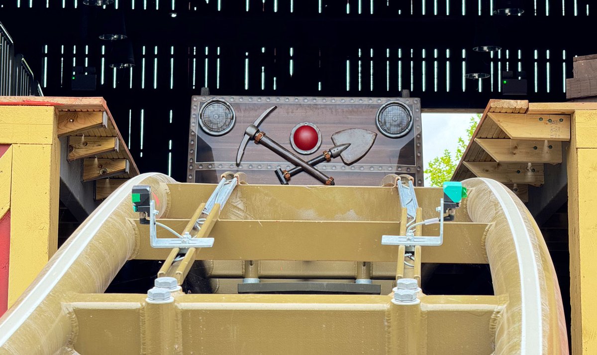 themeparkjay_'s tweet photo. Hello Gold Rush train https://t.co/VFLMrM1EFp