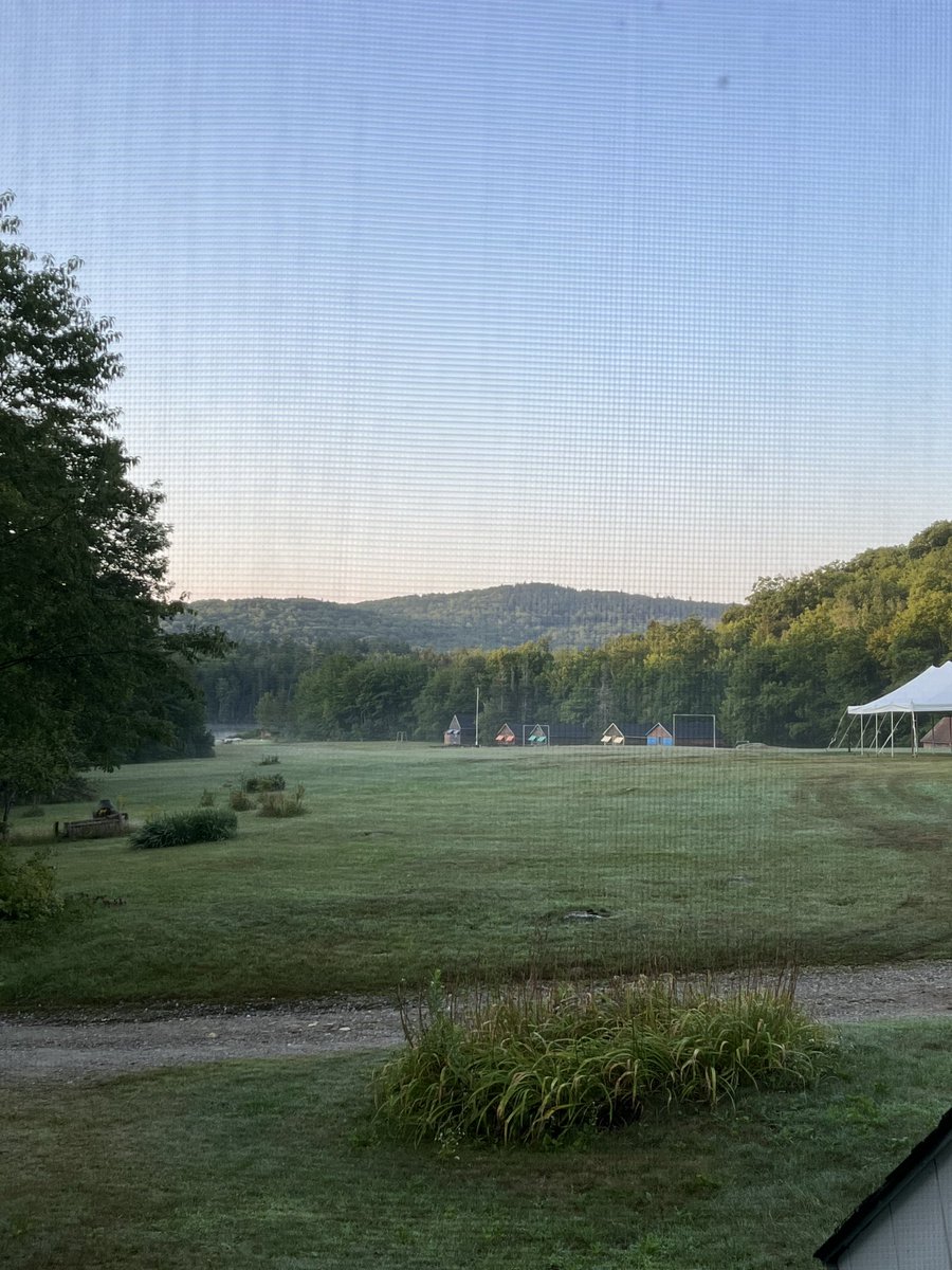 MascoXCTrack's tweet image. Sunrise at @RunGraniteState. It’s going to be a good day.