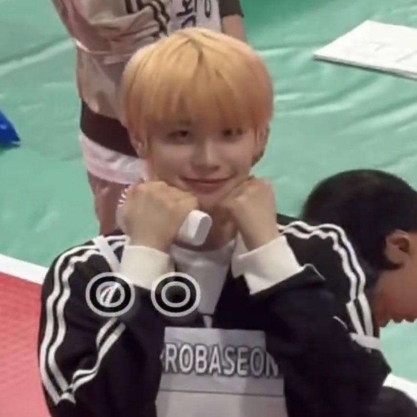 singerppuppy's tweet photo. congratulations to kim taerae from zerobaseone for winning gold medal in the cutiepatootie olympics https://t.co/z9cYUFILRI