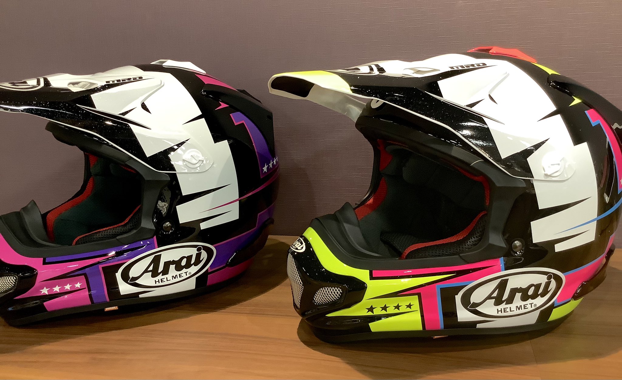 Arai フルフェイスヘルメット vxクロスⅣ黒/グレー/黄色M 57.58 楽天市場】ヘルメット アライ V-CROSS4 BATTLE(バトル)パープル