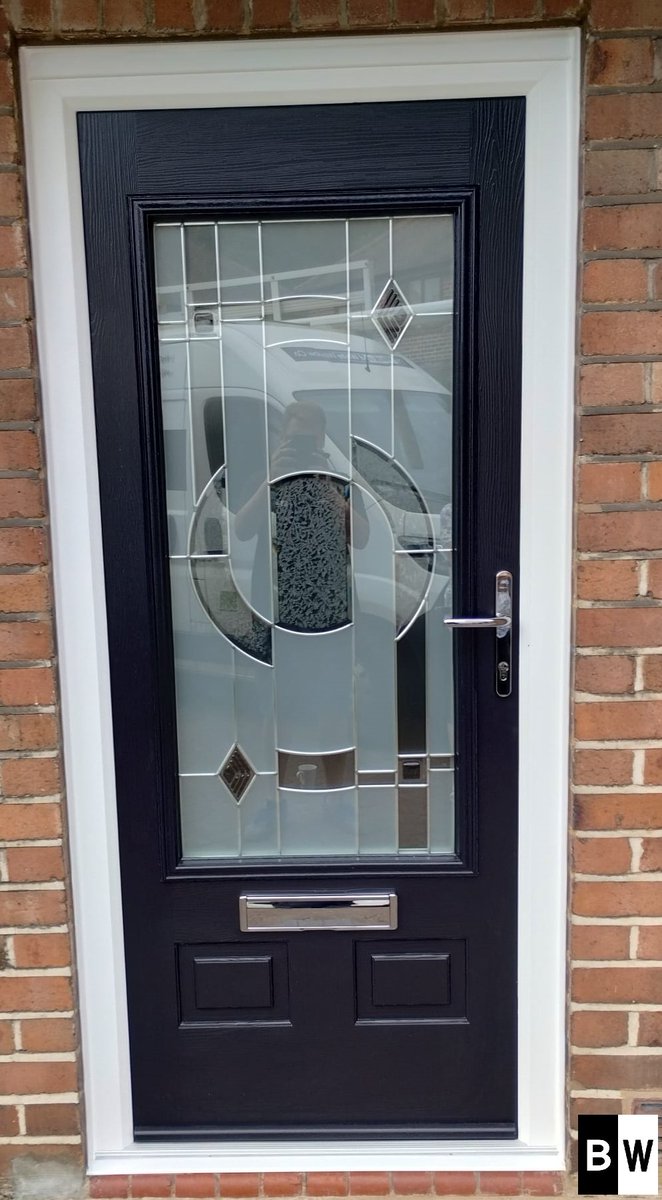 The Black and White Window Co tweet media