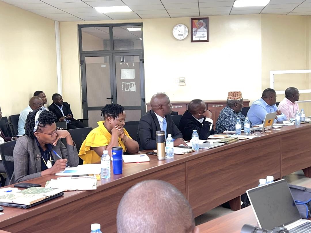 min_waterUg's tweet image. #MWEworks: @min_waterUg in collaboration with @CSEINDIA have held a meeting on policy consultation on &quot;Rain water harvesting for Groundwater Recharge&quot; and &quot;water and sanitation with special focus on rural areas&quot;.
