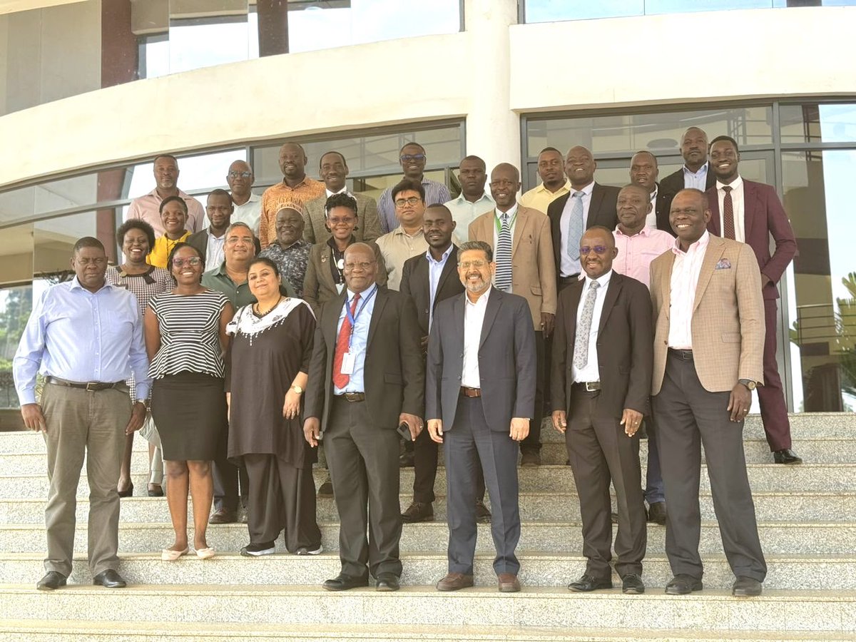 min_waterUg's tweet image. #MWEworks: @min_waterUg in collaboration with @CSEINDIA have held a meeting on policy consultation on &quot;Rain water harvesting for Groundwater Recharge&quot; and &quot;water and sanitation with special focus on rural areas&quot;.